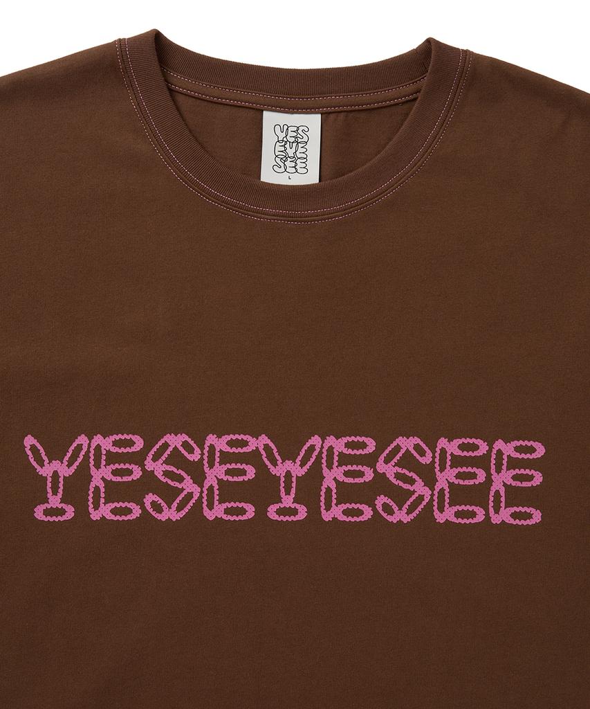 YESEYESEE Contrast Stitch Chain Logo Tee Brown