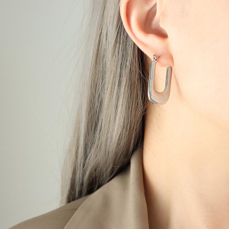 18K Gold Plated Titanium Steel Hip-Hop U-Shaped Striped Earrings