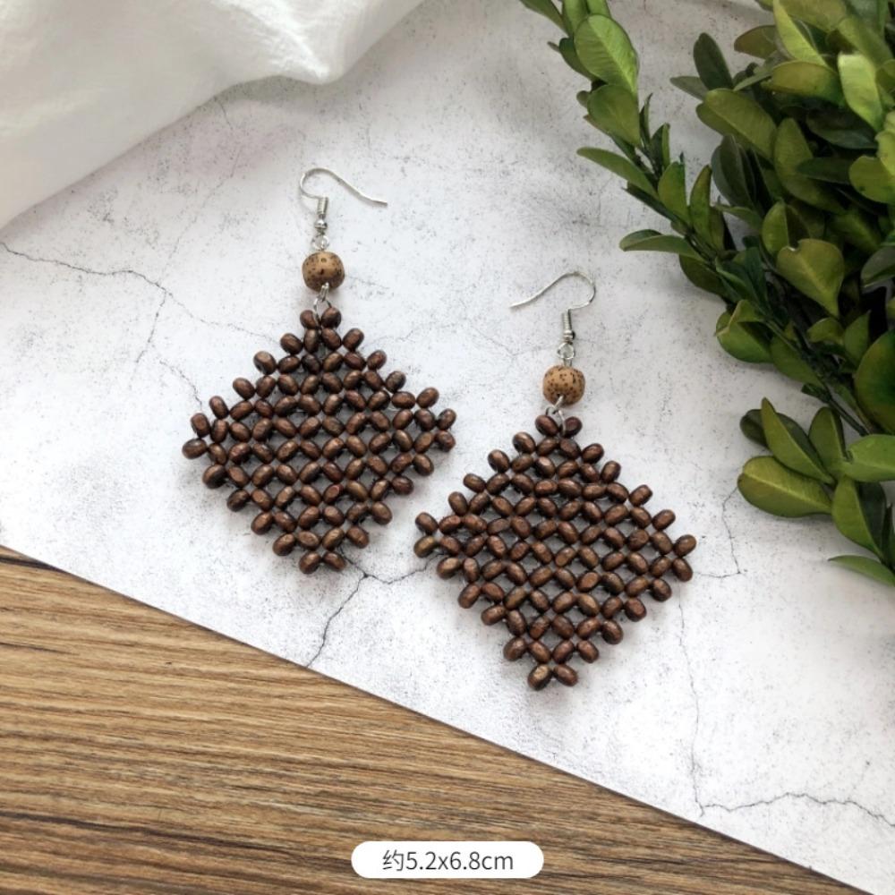Vintage Mori Grass and Rattan Woven Handmade Earrings Bohemian Vacation Style Stud Earrings Female Ethnic Style Summer Ear Jewelry