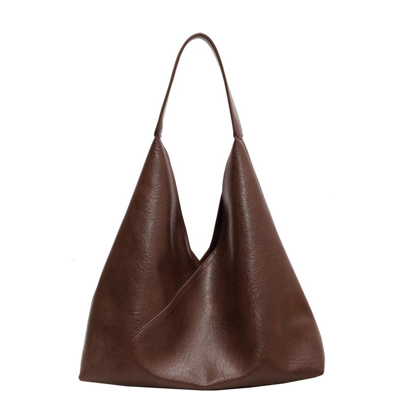 

М яка шкіряна сумка. Повсякденна модна жіноча сумка через плече кавовий