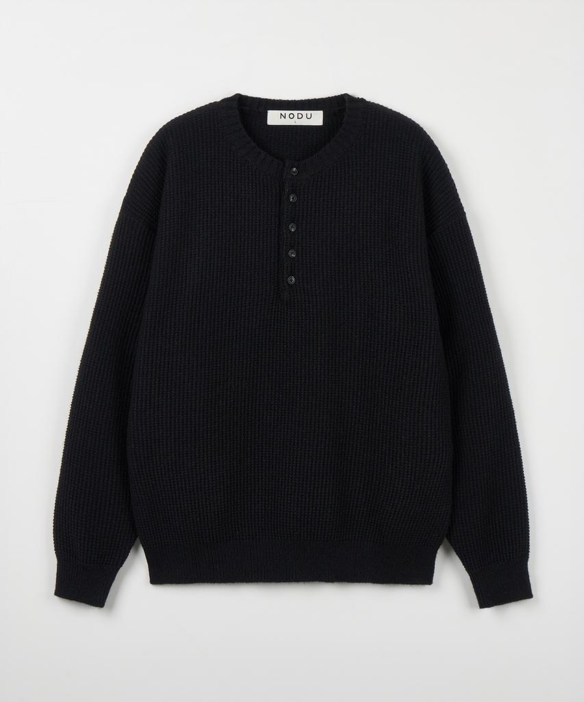 NODU Waffle Henley Neck Knit [Black]