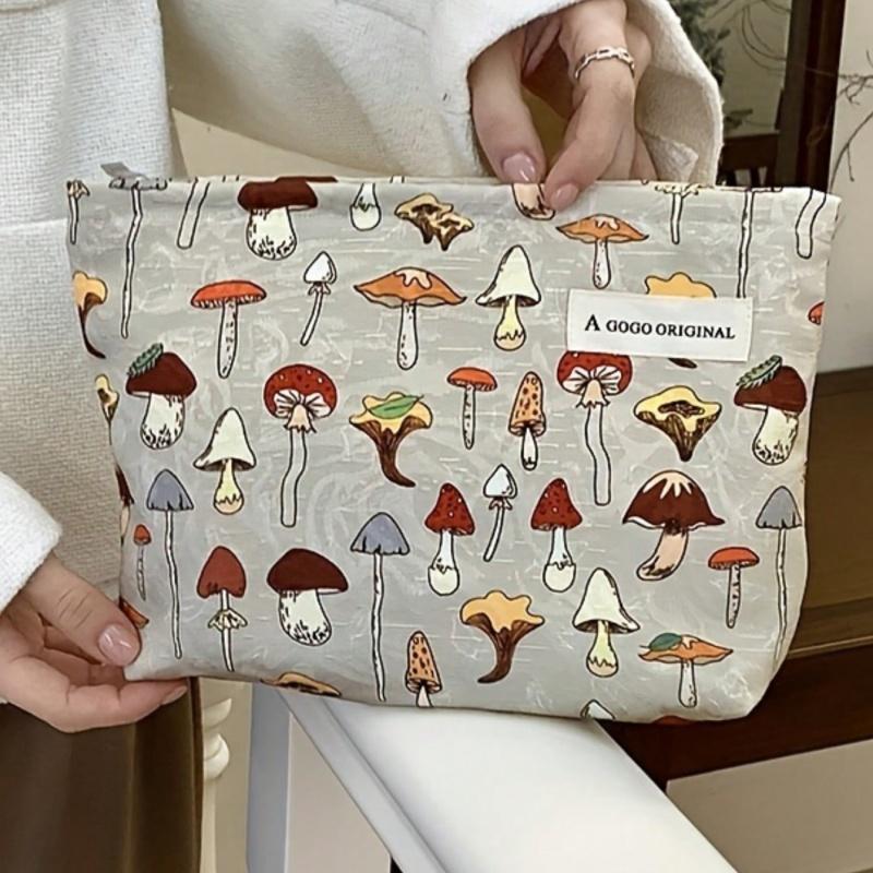 1 Piece Artistic and Interesting Pencil Case, College Friend Makeup Bag, Large Capacity Portable Skincare Product