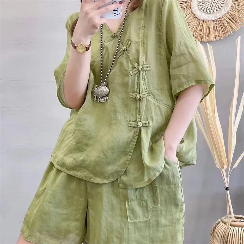 

Spring/Summer Set Artistic Retro Handmade Pan Button Cotton and Hemp Top+Shorts Two Piece Set V-neck Short Sleeve Shirt S зелёный