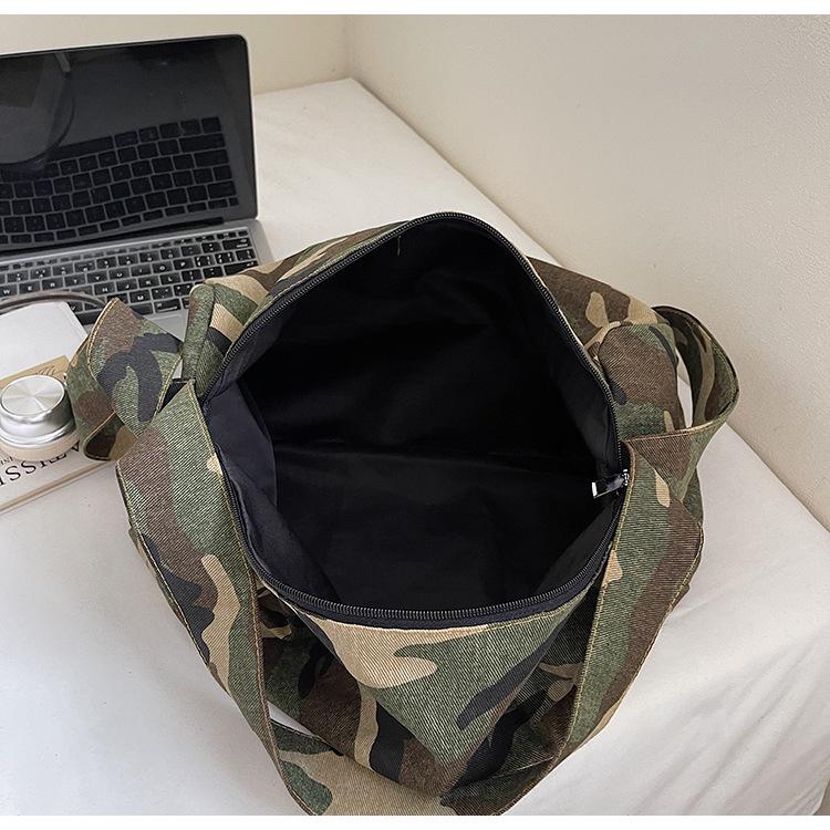 Borsa Boston in Tela Camouflage 2025: Grande Capacità Pendolare & Casual Stile Cuscino a Tracolla