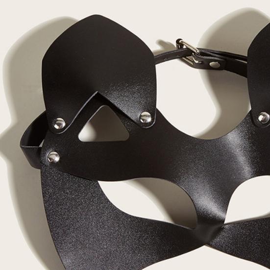 Máscara de Olhos BDSM com Rebite e Design Vazado Tira Ajustável Máscara Erótica para Roleplay Acessório Sexy de Mascarada para Roleplay para a Intimidade de Casais