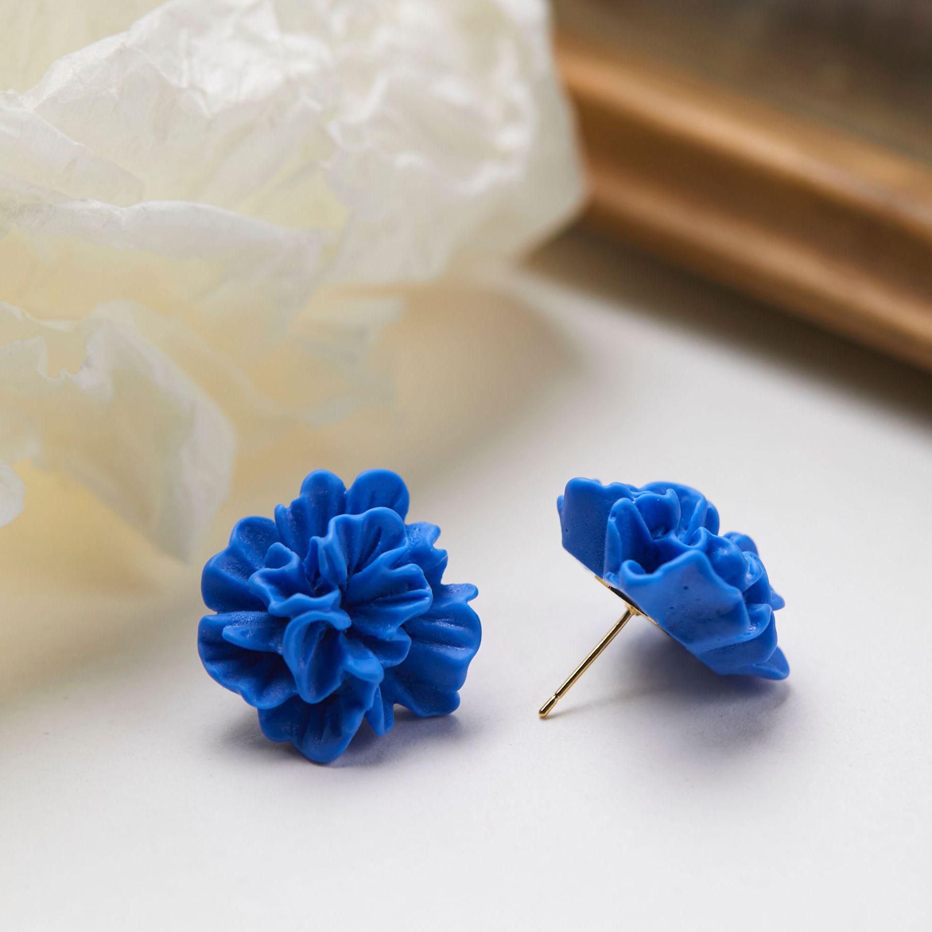 Blue 3D Pleated Flower Stud Earrings for Women - Hong Kong Style Mosquito Coil Ear Clip, No Piercing Needed, High-End Feel