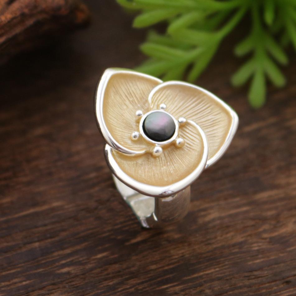 

Новое цветное масло, кольцо с эластичной вставкой из цветов, инкрустированных рябчиком, простое и высококлассное женское кольцо с лепестками