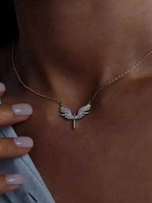 Angel  Diamond Clavicle  Light Luxury Necklace
