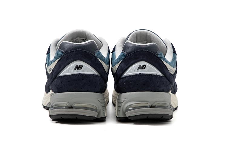 2002R New Balance 'Dunkelblau' M2002RNB