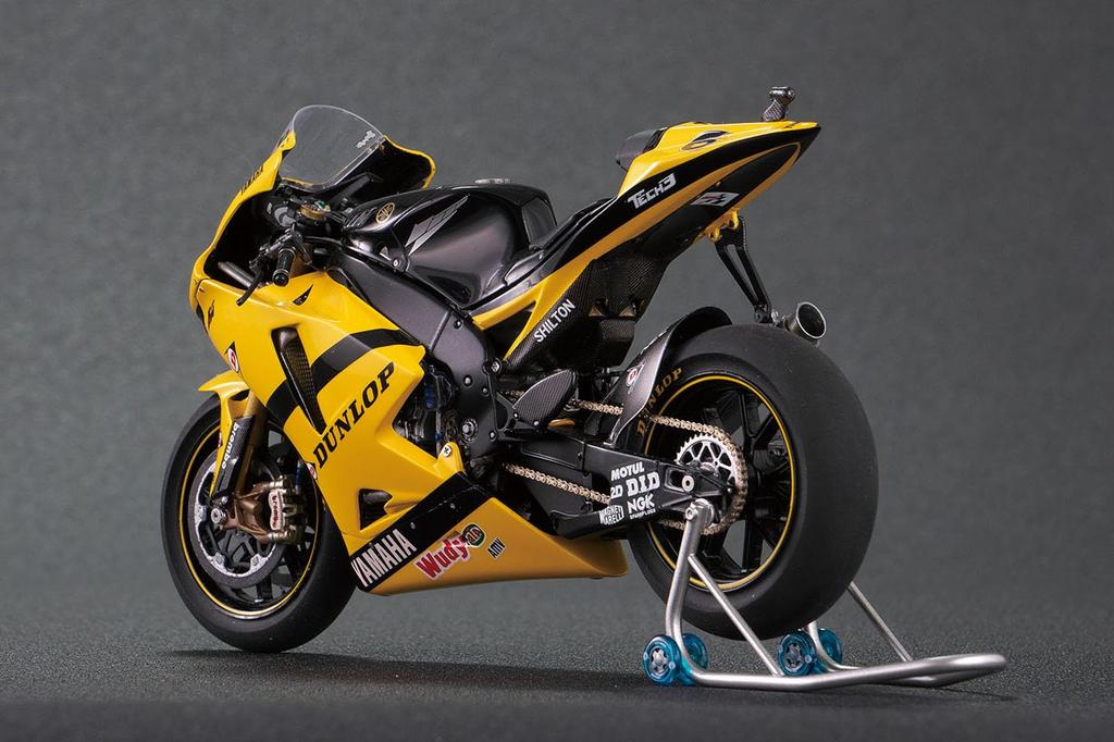PLATZ BEEMAX 1/12 Yamaha YZR-M1 2007 Motorrad Modellbausatz BX13002, Plastik-Maßstabsmodell für Hobbybau