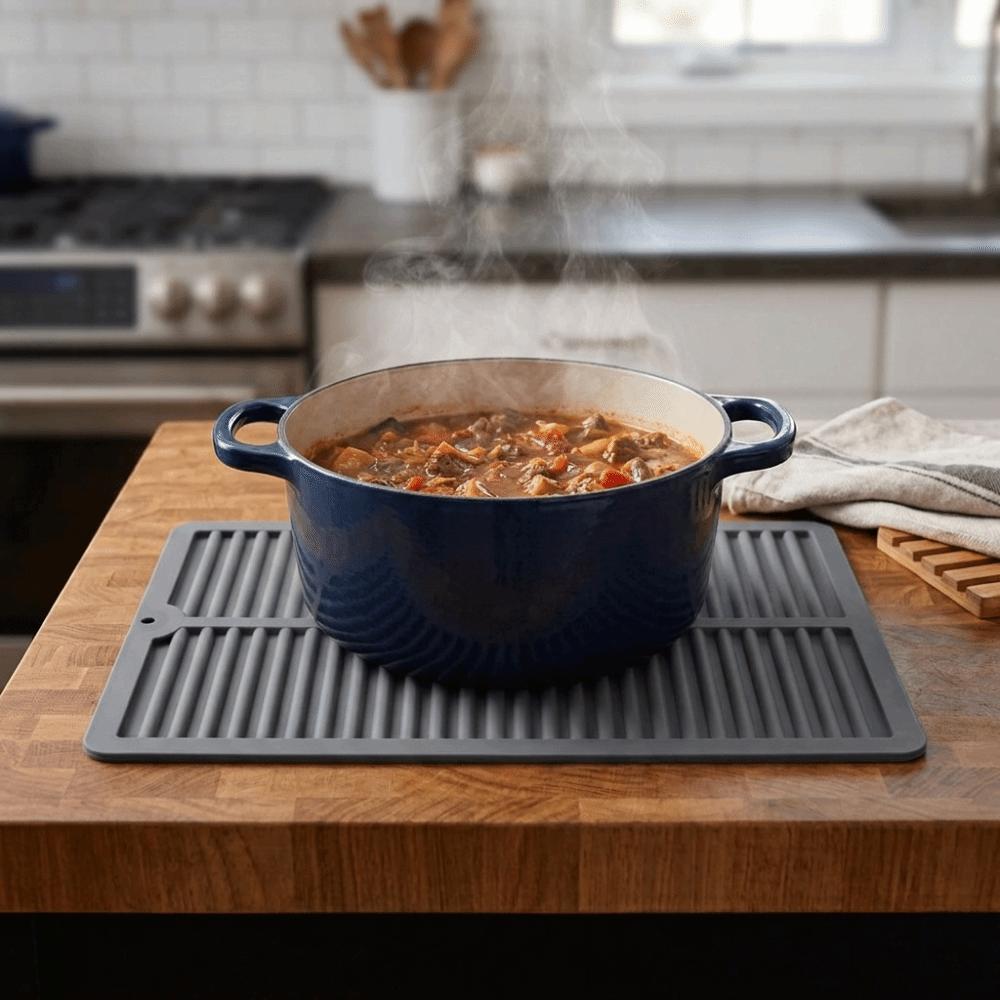 Matte Non-slip Heat Resistant Trivet Food Grade Silicone Water Draining Pad Anti-scald Mat  Kitchen