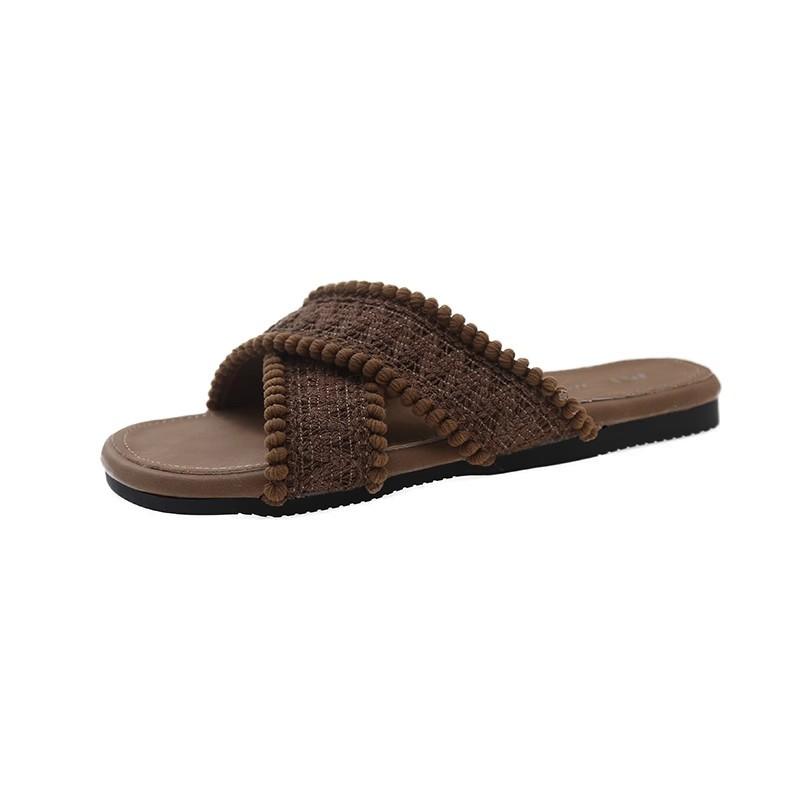 Flat-bottomed cool slippers women's summer new outer wear soft-bottomed beach one-word drag casual versatile with skirt slippers