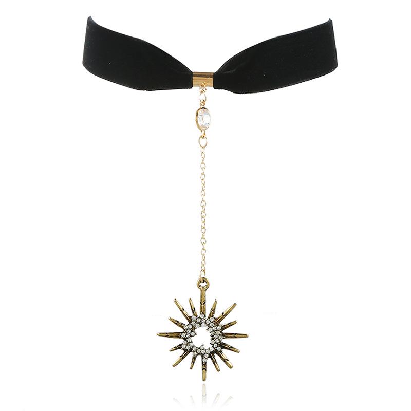 Korean Style Lake Blue Velvet Sunflower Diamond Star Choker Necklace