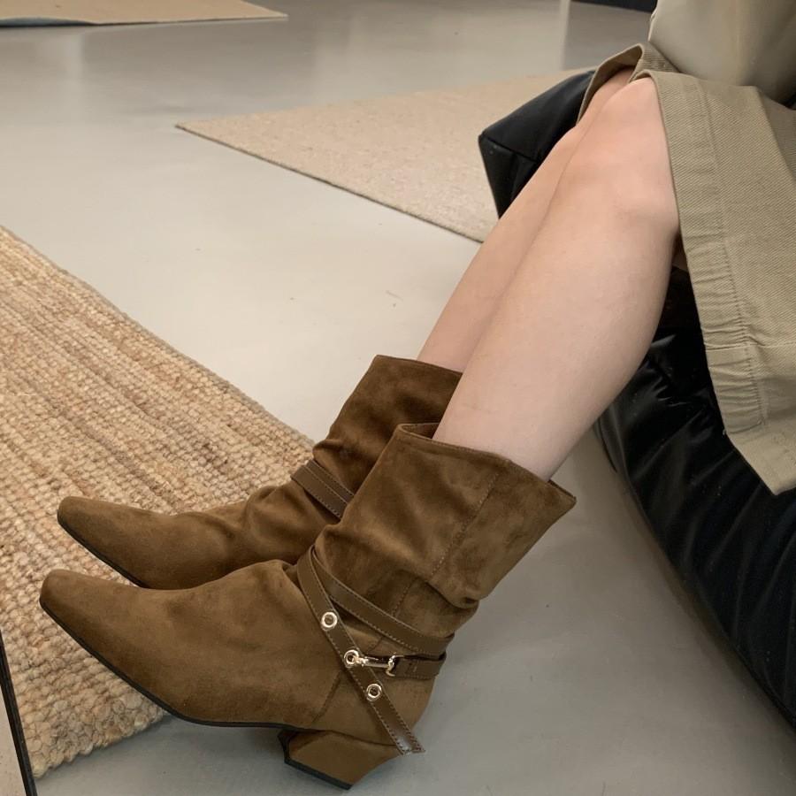 Retro thick heel two wear square head knight boots women's 2025 autumn and winter new suede belt buckle versatile and thin medium boots
