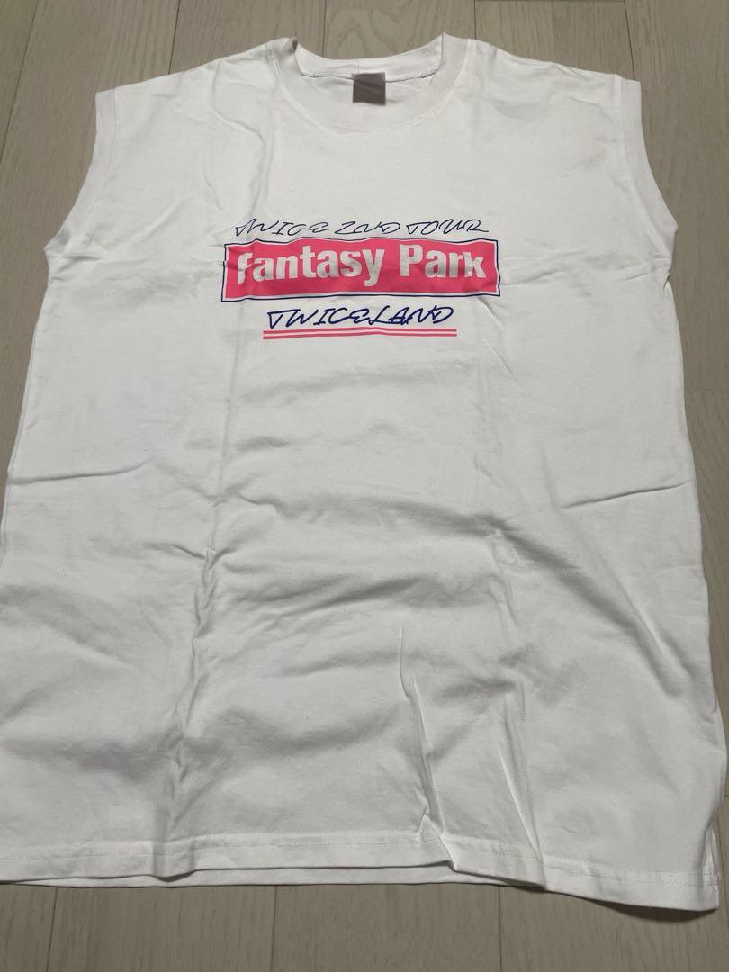 

[USED] TWICE Fantasy Park Sleeveless T-shirt