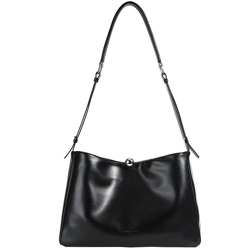 Large-capacity Bag Women's Autumn and Winter Versatile New Simple Shoulder Messenger Bag Casual Commuter Tote Bag