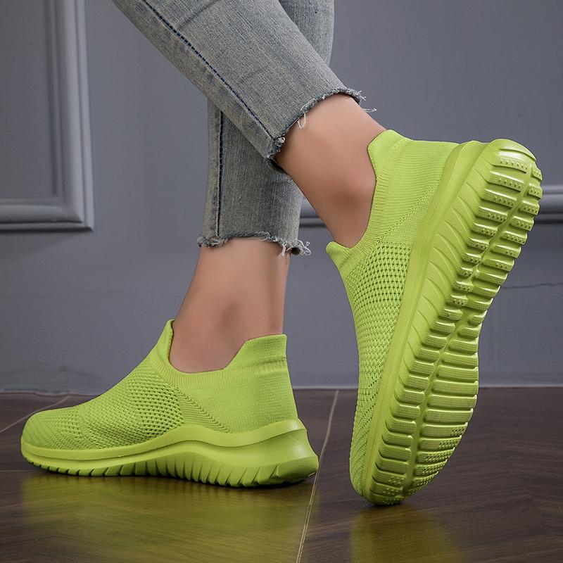 Women’s Moccasins Loafers High-top Casual Slip on Walking Shoes Summer Men’s Slip-ons Lightweight Socks Shoes for Mother Large Size 36-45