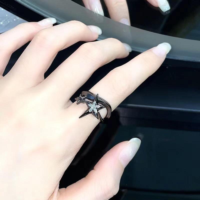 Niche Design Butterfly and Snake Rings: Stylish High-End Jewelry Set for Trendy Girls