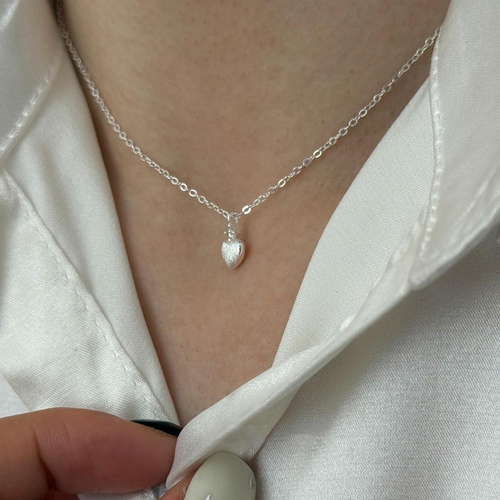 Sterling Silver Heart Pendant Necklace for Women - Elegant, Fashionable Clavicle Chain, Versatile INS Style