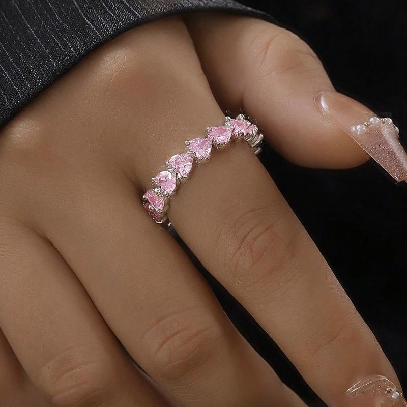 Luxury Pink Crystal Zircon Heart Shaped Open Ring for Women Shiny Metal Geometric Adjustable Finger Ring Fashion Zircon Gift