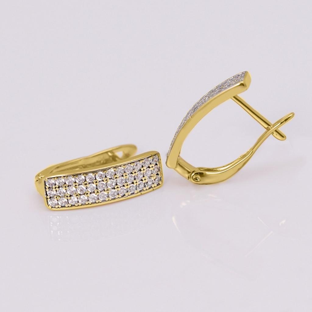 Paved Clear Stone Huggie Hoop Earrings for Women Elegant Gold Tone Earrings for Daily Party and Wedding Jewelry