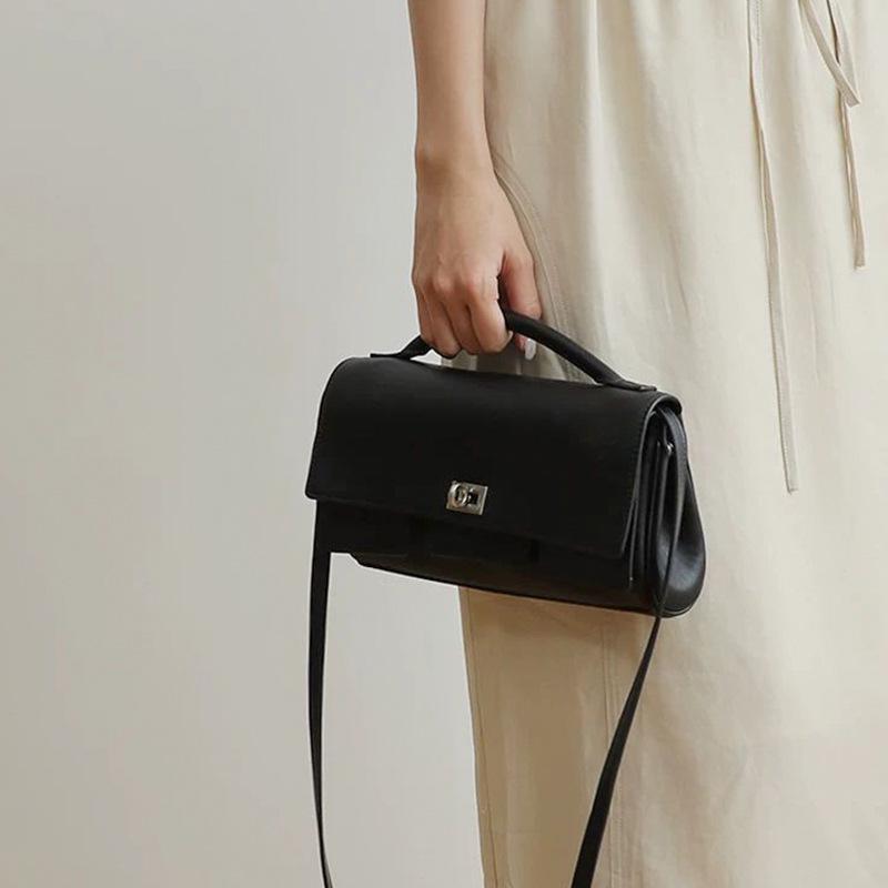 Versatile Head layer Leather New Belair Lock Bag Motorcycle Small Square Bag Genuine Leather One Shoulder Hand Pulling Stick Bag