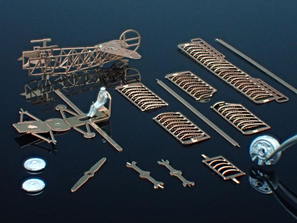 Aerobase Micro Wing Serie Fokker Spannweite 48mm B005 1/160 Dr.1