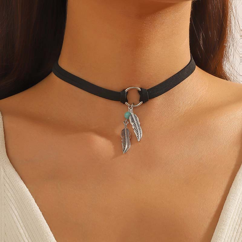 

Bohemian Green Stone Irregular Long Pendant Necklace For Women Vintage Brown Leather Sweater Chain Chokers Zircon Gift