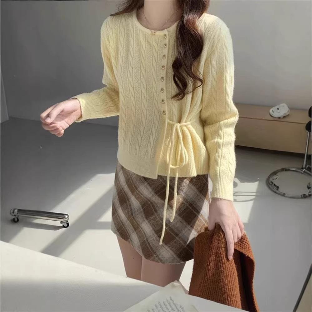 Korean-Style Cable Knit Sweater: Autumn/Winter Loose-Fit Cozy Top