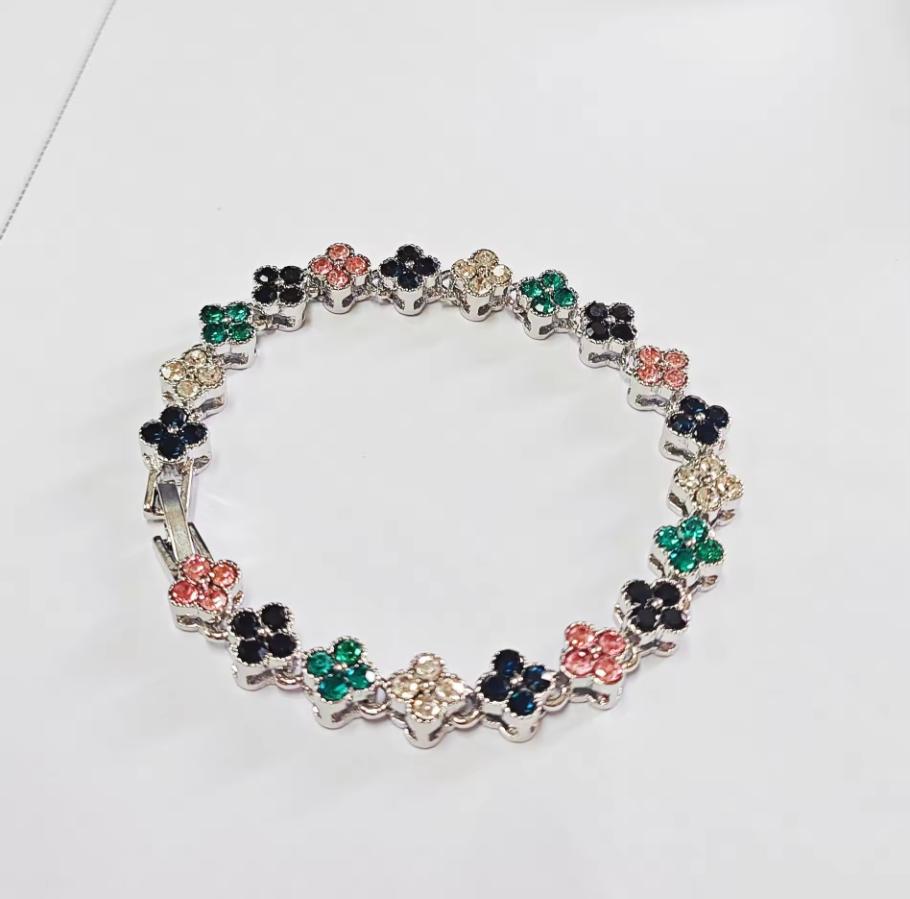 XF Multicolor Four-leaf Clover Bracelet Rainbow Tennis Bracelet Chic Alloy Bangle Luxurious Fashion Jewelry for Women