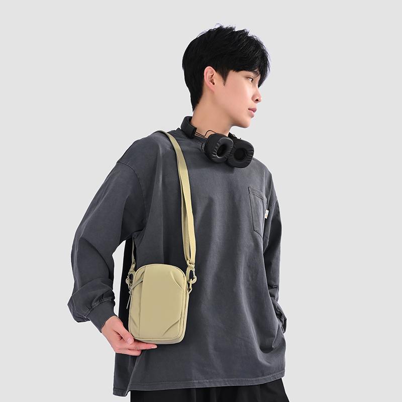 Lightweight Multifunctional Mobile Phone Bag Solid Color Shoulder Bag Crossbody Bag Commuter Nylon Bag