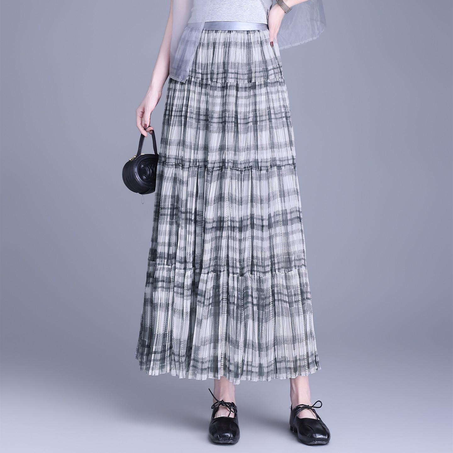 Elegant Spring 2026 Plaid Pleated A-line Skirt with Wide Hem One Size серый