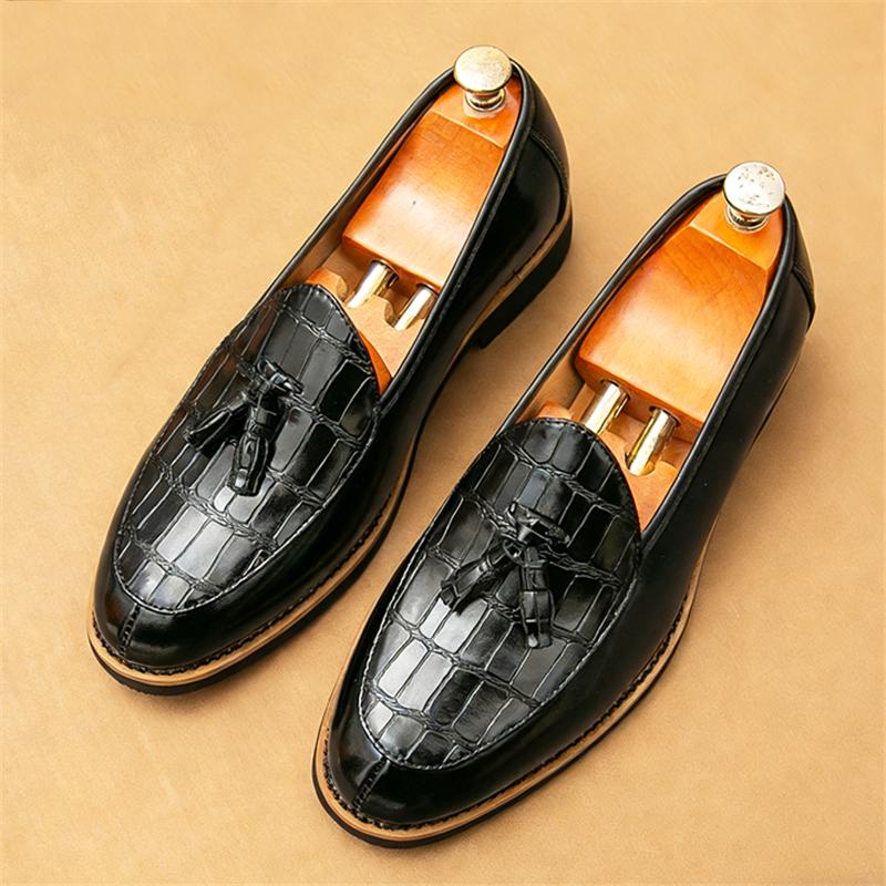 Fashion New Designer Men's Pointed Tassels Wedding Shoes Male Slip on Mixed Color Loafers Formal Dress Footwear Zapatos Hombre