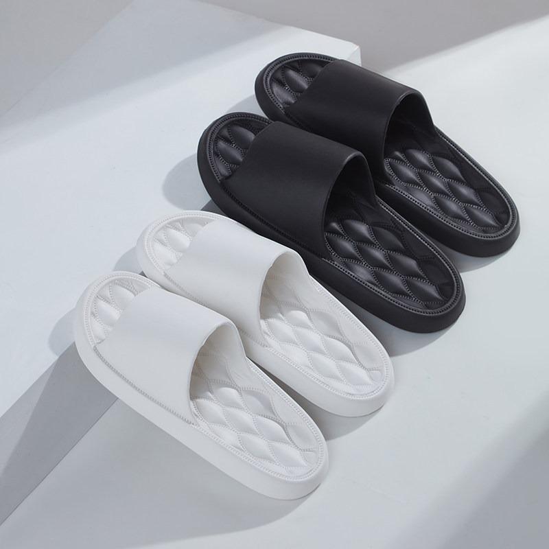Stepping on shit slippers men's summer soft bottom comfortable home silent bathroom non-slip couple cool slippers women's summer wear