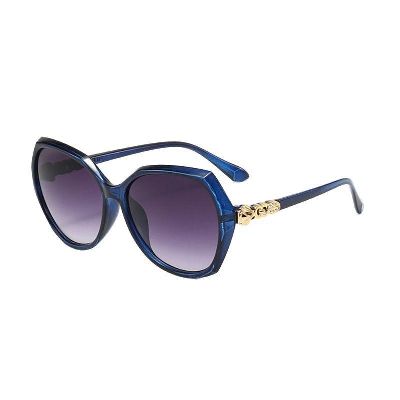 Non-polarized Elegant Large-frame Ladies' Sunnies, with Gradient Lenses and Decorated Temples. Perfect for Daily Sun Protection and Styling.