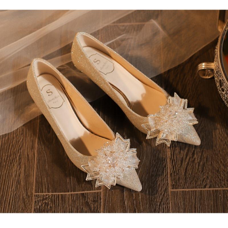 

Версия из овчины большой размер хрустальные свадебные туфли женские 2025 новые свадебные туфли высокий темперамент не устают ноги острый носок маленький высокий каблук 42 шампанского