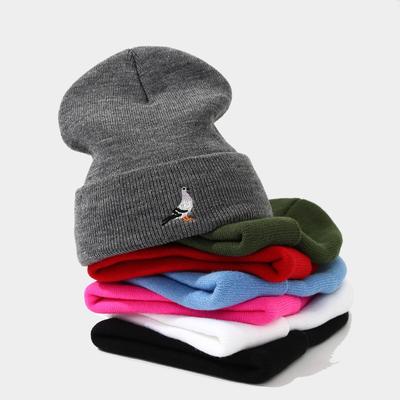 Autumn and Winter New Pigeon Embroidered Acrylic Knitted Hat, Men's and Women's Outdoor Sports Trendy Wool Hat, Beanie