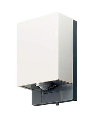 WTK39114W Automatischer Schalter mit intelligentem Wärmestrahlsensor an der weißen Dachwand montiert,