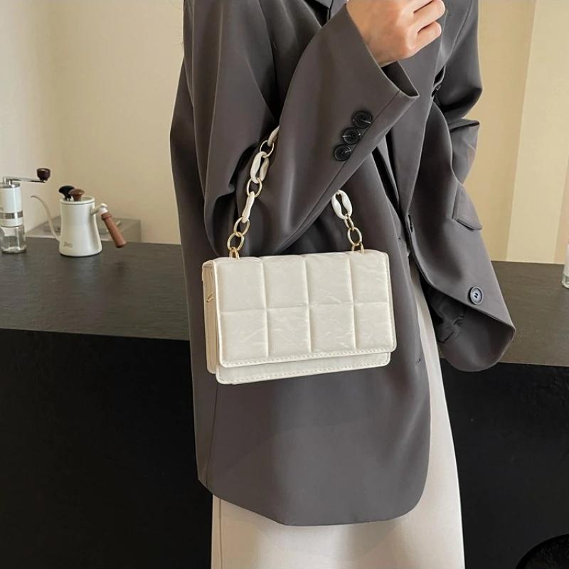 Bolsa transversal feminina de ombro único, versátil, fashion, alta textura, beleza, pequena, cor sólida