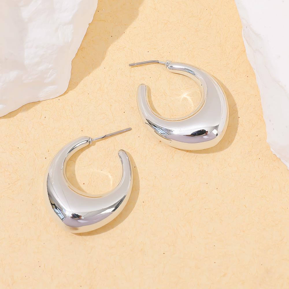 European and American irregular earrings geometric stainless steel personalized fashion stud earrings K gold titanium steel irregular light luxury