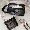 Borsa per il trucco a forma di cuore, in rete trasparente, multifunzione, portatile, per donne, con organizer per cosmetici, rossetti e articoli da toeletta