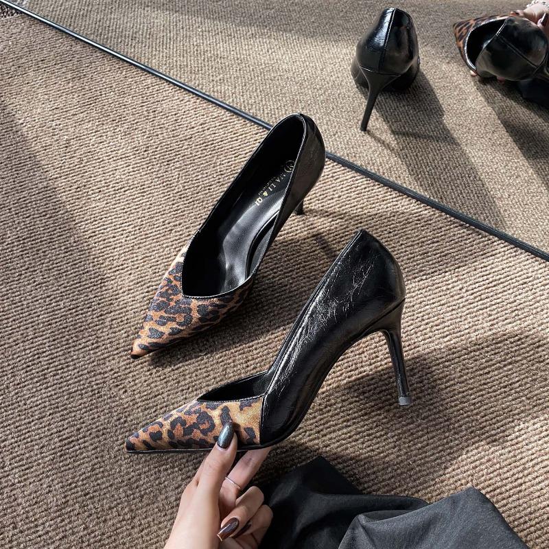 

Сексуальные шелковые леопардовые туфли на высоком каблуке, не утомляющие ноги, новые кожаные темпераментные туфли-лодочки с тонким каблуком для женщин 39