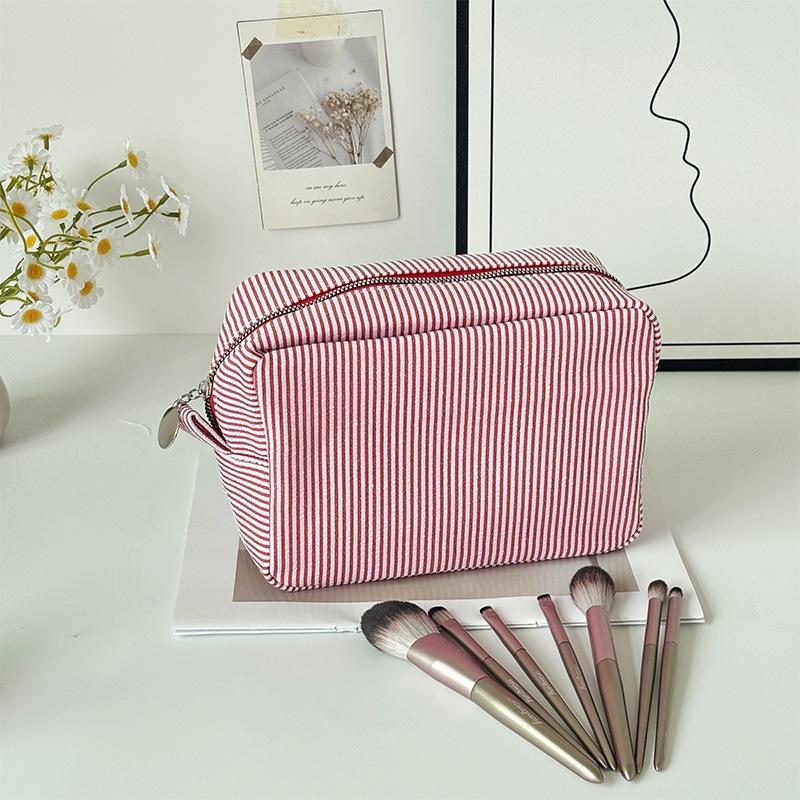 Striped Cosmetic Storage Bag Large Capacity Portable Women's Toiletry Pouch for Travel Business Trip Use