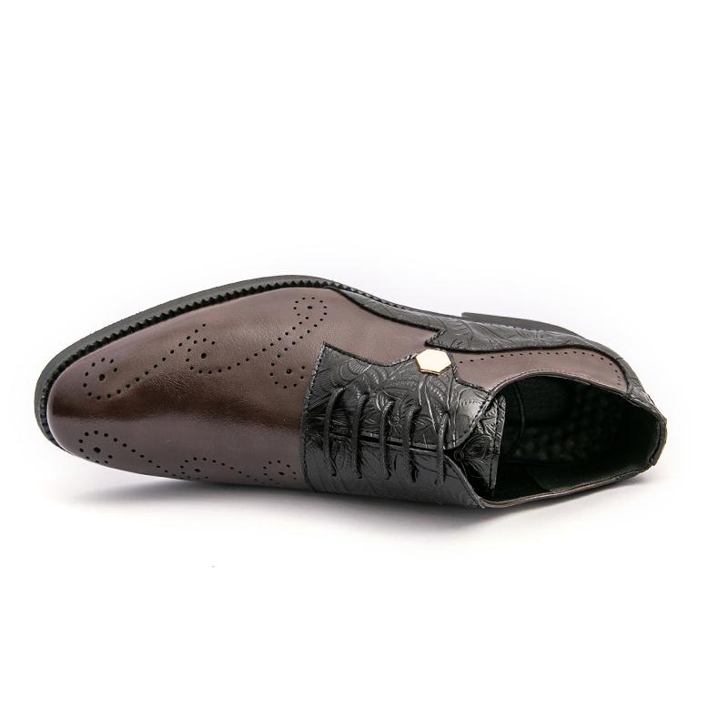 2026 New autumn British-style business formal lace-up casual shoes Brock carved fashionable and trendy leather shoes for men
