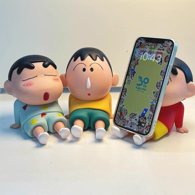Plastic Crayon Shin-Chan Holder Anime Figure Toys Ornamnet Shin-chan Figure Holder for Phone Rack Office Desk Ornament Gifts