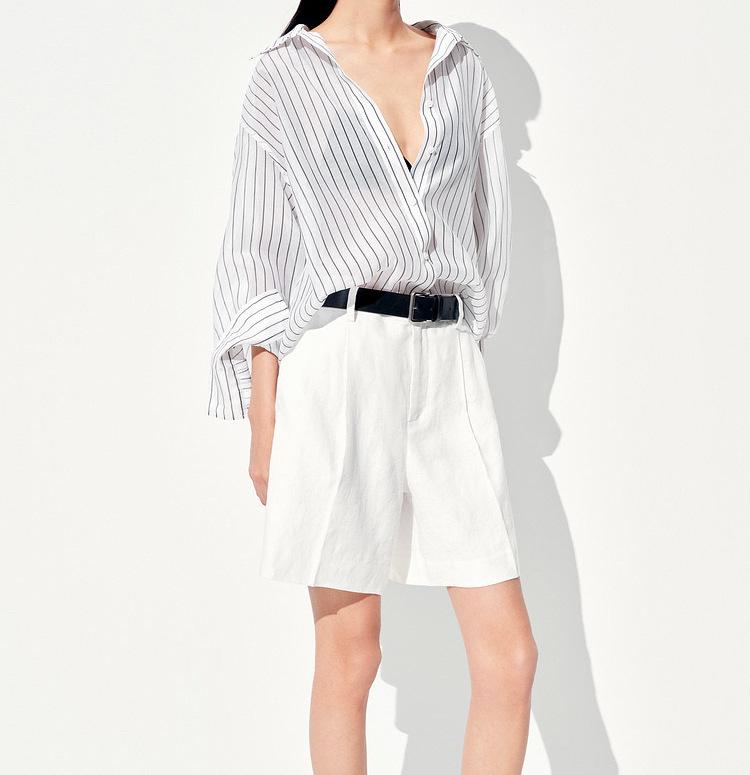 

Urban Chic 100% Linen A-Line Bermuda Shorts - Relaxed Fit, Old Money Style, Summer 4-Point Pants, Size 26 29/XL