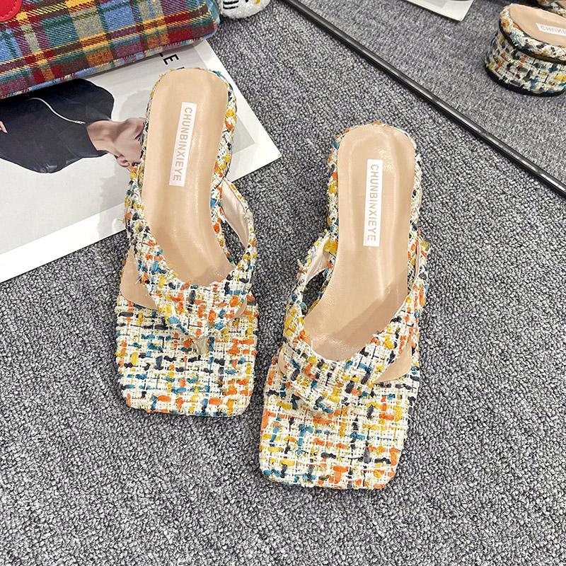 Fashion A French-style Flip-flop Girl Wears Chinese-style Women's Shoes with Thick Heels and Pinched Middle Heels for Summer