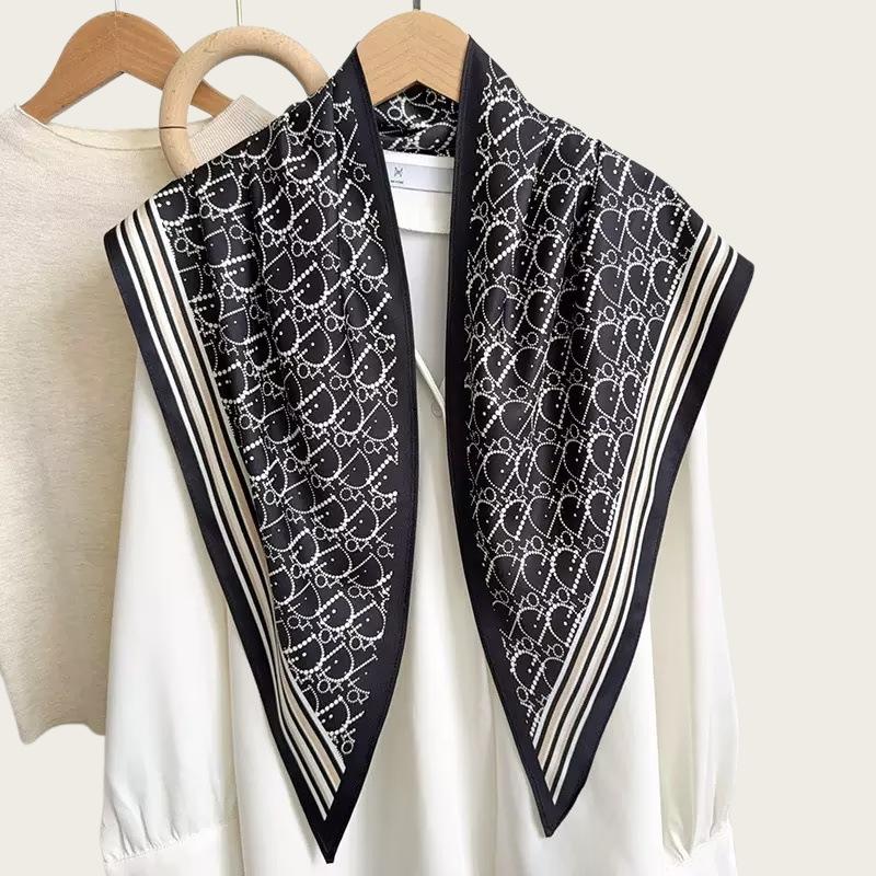 Twill silk triangular scarf, clothing accessories, cashew nut double-sided printed belt, versatile women's rhombus silk scarf, bag head, fart curtain.