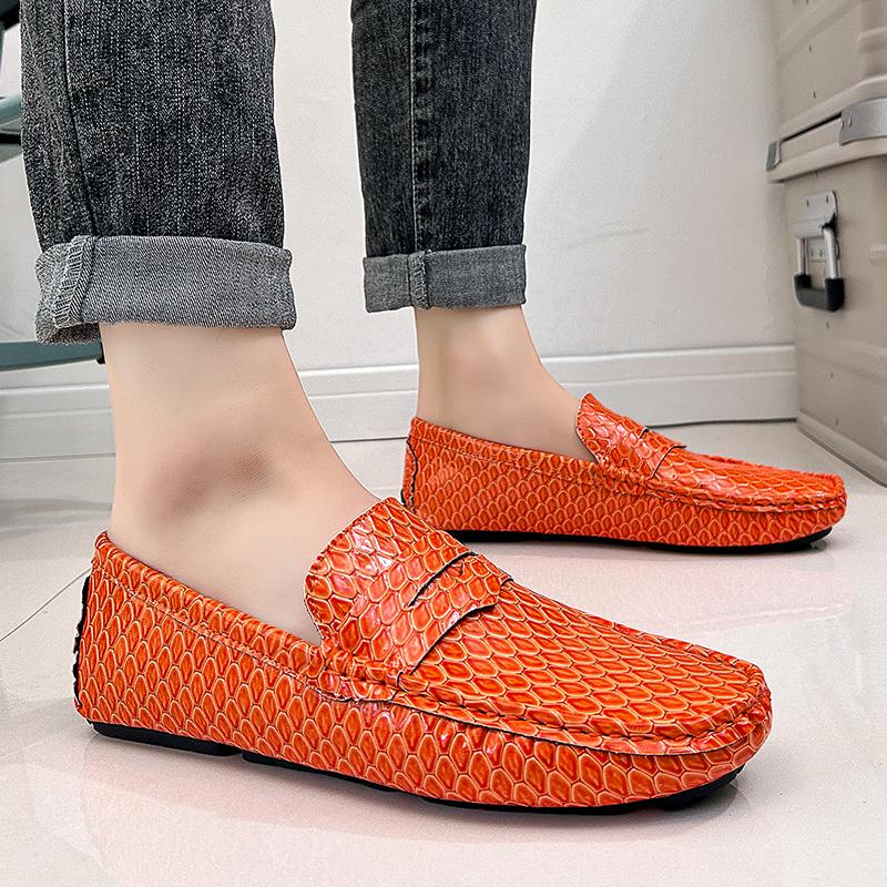 Fashion 2025 New Men Handmade Printed Beanie Shoes Fashion Soft Sole Casual Slip-On Comfort Lazy Loafers Shoes Brand Men's Driving Shoes