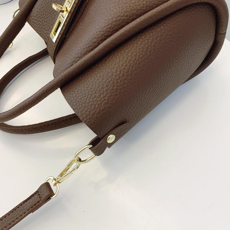 Fashion Brand Handbag New Large Capacity Shoulder Bag High-end Women's Bag Fashion Niche Leisure Handbag Ladies Crossbody Bag